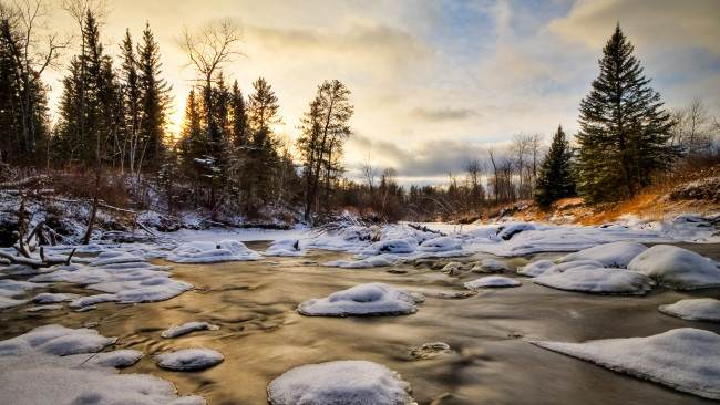 Обои картинки фото природа, реки, озера, ели, снег