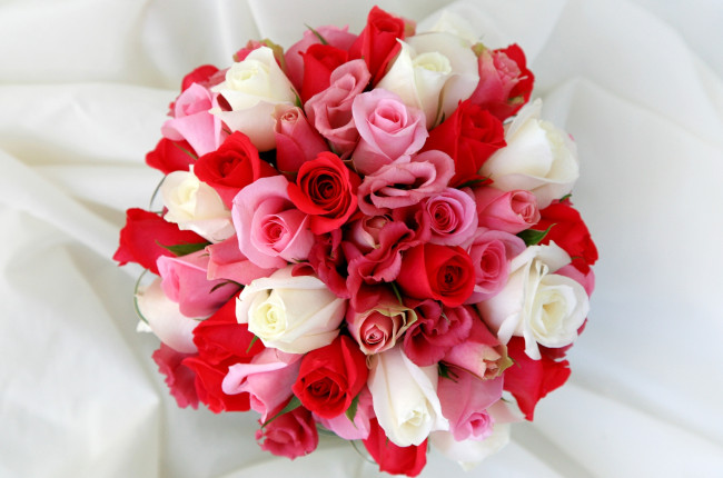 Обои картинки фото цветы, букеты, композиции, розы, эустома