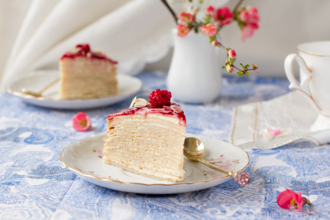 Обои картинки фото еда, пирожные, кексы, печенье, малина, тортик