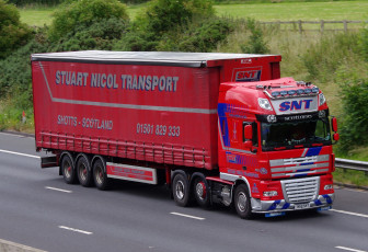 обоя daf xf 105, автомобили, daf , выставка, улица, тягач, седельный, грузовик, тяжелый