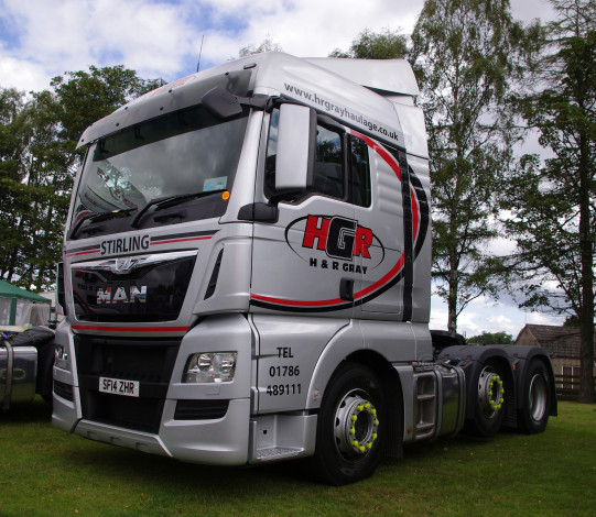 Обои картинки фото man, автомобили, тягач, седельный, грузовик, тяжелый