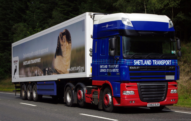 Обои картинки фото daf xf, автомобили, daf , выставка, улица, седельный, грузовик, тяжелый, тягач