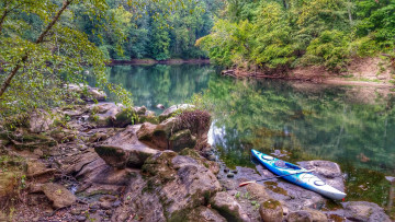 Картинка корабли лодки +шлюпки байдарка река лес