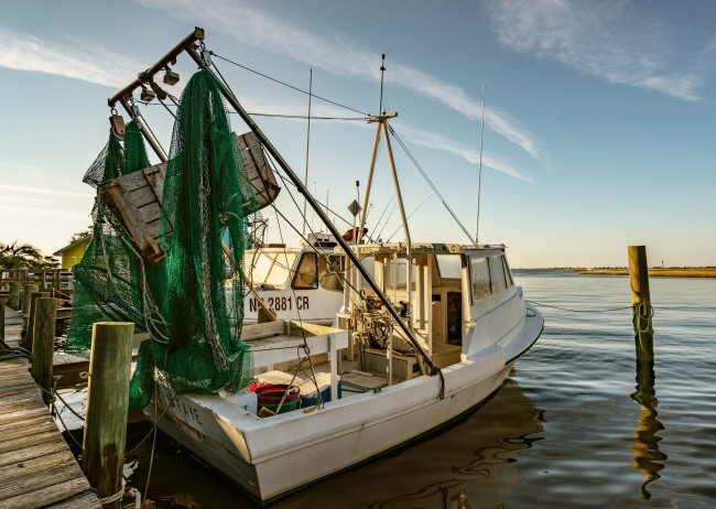 Обои картинки фото корабли, другое, рыболов