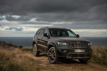 Картинка автомобили jeep grand cherokee
