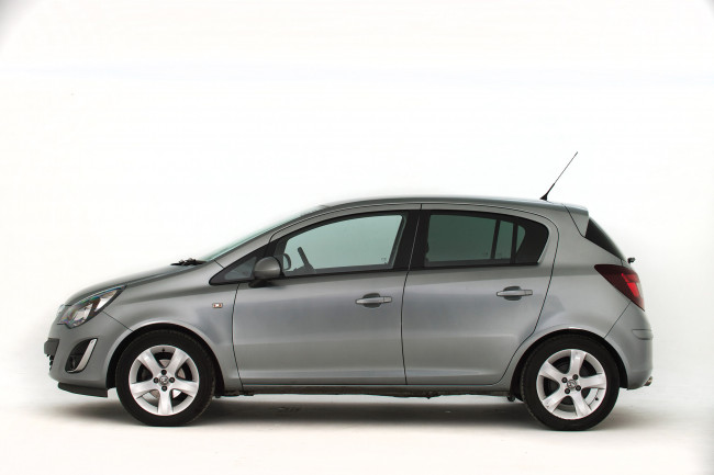 Обои картинки фото автомобили, vauxhall, corsa, 5-door