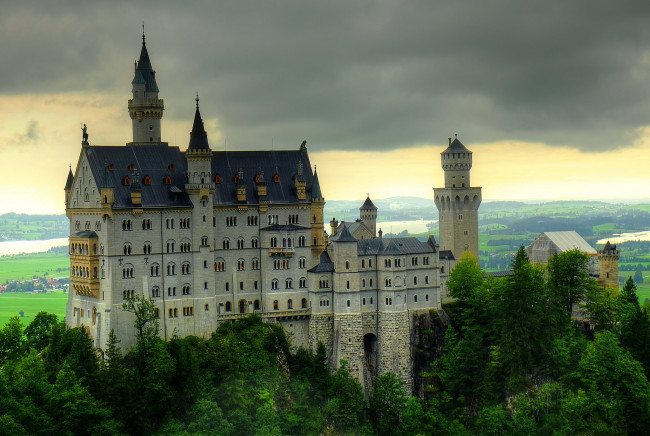 Обои картинки фото neuschwanstein - bavarian fairytale, города, замок нойшванштайн , германия, замок, горы