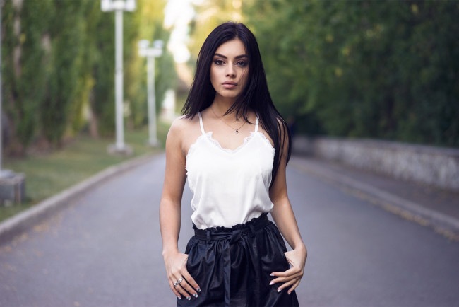 Обои картинки фото девушка, девушки, -unsort , брюнетки, темноволосые, модель