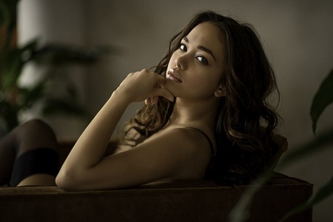 Обои картинки фото девушка, девушки, -unsort , брюнетки, темноволосые, модель, kit, rysha