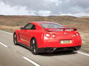 Картинка автомобили nissan datsun