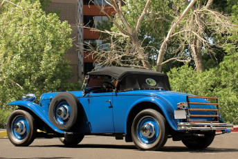 Картинка автомобили классика дом деревья дорога автомобиль