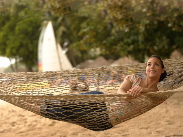 Обои картинки фото alicia, keys, музыка, актриса, продюсер, сша, композитор, поэт-песенник, певица, пианистка