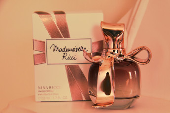 Картинка nina ricci бренды духи флакон