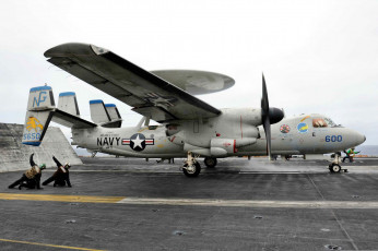 Картинка navy 2c hawkeye авиация военно транспортные самолёты авианосец палуба самолет взлет