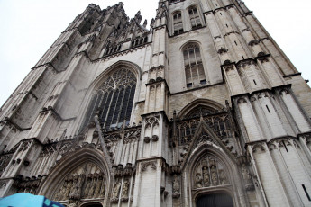 Картинка города брюссель+ бельгия витражи собор