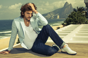 Картинка мужчины ashton+kutcher джинсы пиджак
