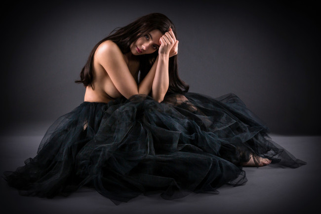 Обои картинки фото девушки, -unsort , брюнетки,  шатенки, взгляд, лицо