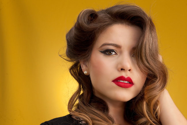 Обои картинки фото девушки, -unsort , лица,  портреты, взгляд, лицо