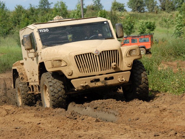 Обои картинки фото international mxt-mva double cab, 2007, техника, военная техника, военная, авто