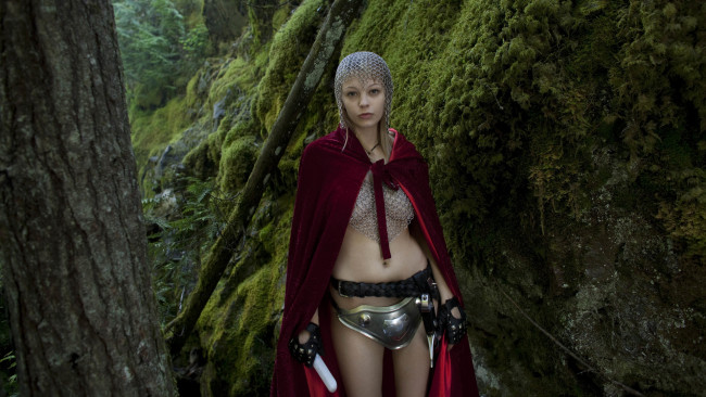 Обои картинки фото девушки, -unsort , брюнетки, темноволосые, девушка, brea, фон, взгляд