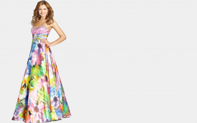 Обои картинки фото девушки, -unsort , рыжеволосые и другие, платье, улыбка, рыжая