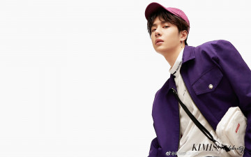 Картинка мужчины wang+yi+bo актер певец кепка куртка барсетка