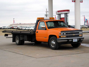 Картинка автомобили выставки уличные фото