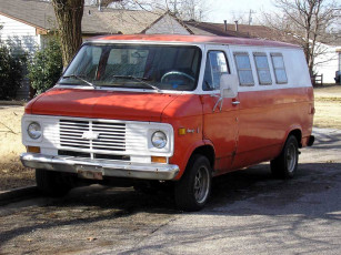 Картинка автомобили выставки уличные фото