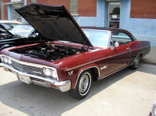 Картинка автомобили выставки уличные фото