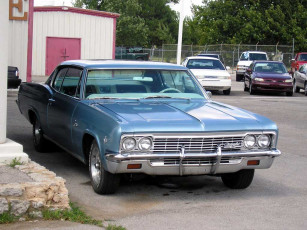 Картинка автомобили выставки уличные фото