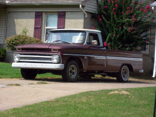 Картинка автомобили выставки уличные фото