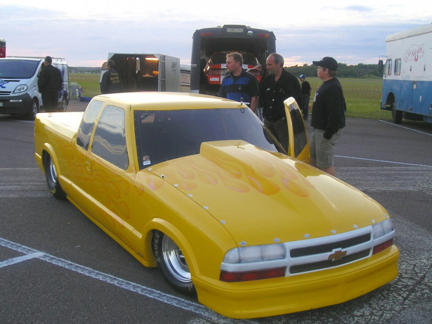 Обои картинки фото автомобили, выставки, уличные, фото