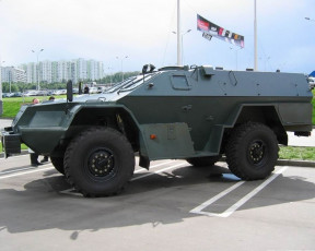 Картинка техника военная бронеавтомобиль колесная бронетехника