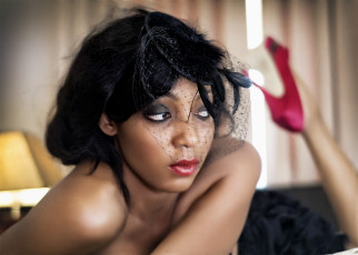 Картинка Ufuoma+Ejenobor девушки вуаль miss nigeria