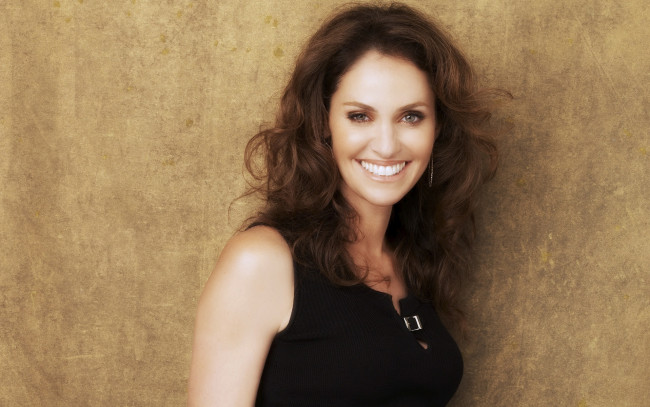 Обои картинки фото Amy Brenneman, девушки, улыбка