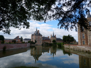 Картинка франция бельгард города улицы площади набережные дома река мост