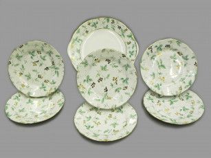 Картинка разное посуда столовые приборы кухонная утварь фарфор тарелки сервиз