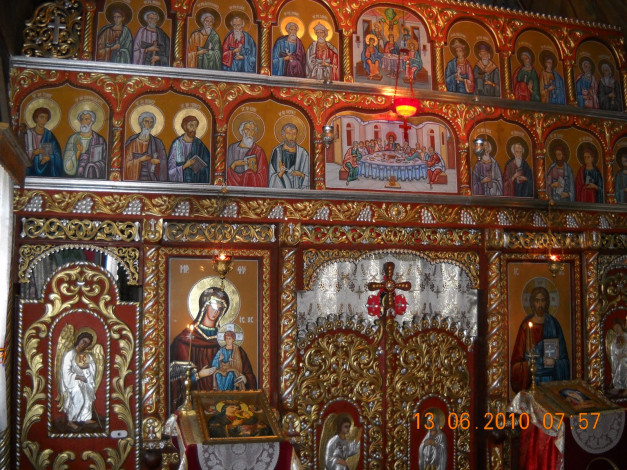 Обои картинки фото интерьер, убранство, роспись, храма, икона