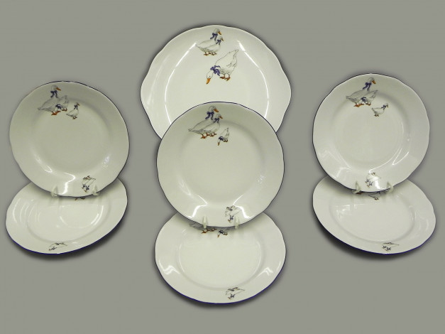 Обои картинки фото разное, посуда, столовые, приборы, кухонная, утварь, фарфор, тарелки, сервиз