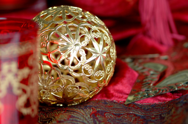 Обои картинки фото праздничные, шарики, игрушка, украшение