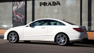 Картинка mercedes+e+coupe автомобили mercedes-benz подразделение daimler ag германия легковые грузовики двигатели автобусы