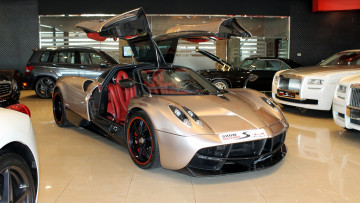 Картинка pagani+huayra автомобили выставки+и+уличные+фото италия pagani automobili s p a суперкары