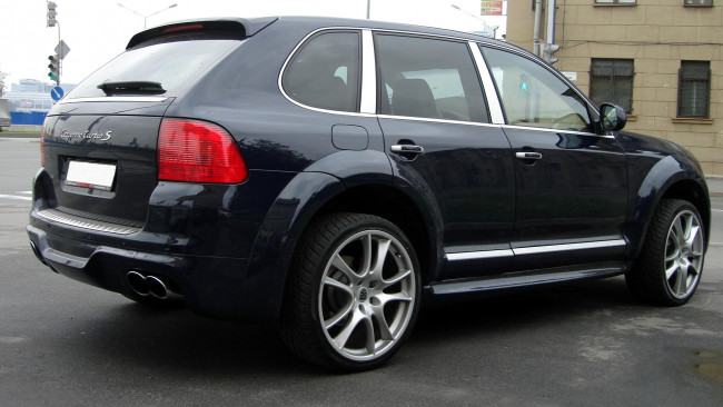 Обои картинки фото porsche cayenne, автомобили, выставки и уличные фото, элитные, porsche, спортивные, германия, dr, ing, h, c, f, ag