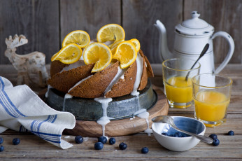 Картинка еда пирожные +кексы +печенье крем черника ягоды лимон стаканы сок кекс