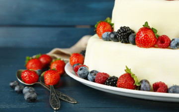 Картинка еда торты cream food сладкое пирожное cake клубника десерт dessert fruits крем фрукты raspberries blackberries strawberries cheesecake торт малина ежевика