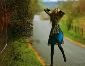 Картинка девушки -unsort+ брюнетки +шатенки дорога девушка