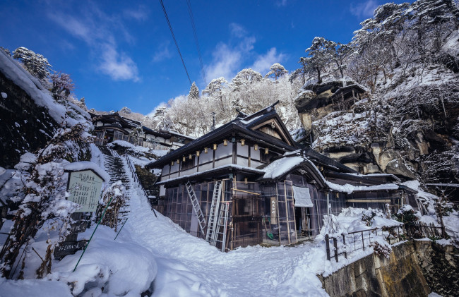 Обои картинки фото города, - здания,  дома, горы