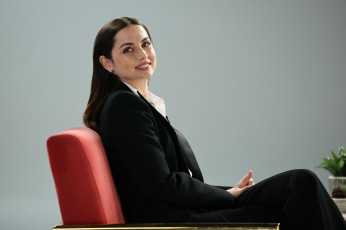 Картинка девушки ana+de+armas девушка ана де армас актриса улыбка знаменитости фотосессия 2022 года