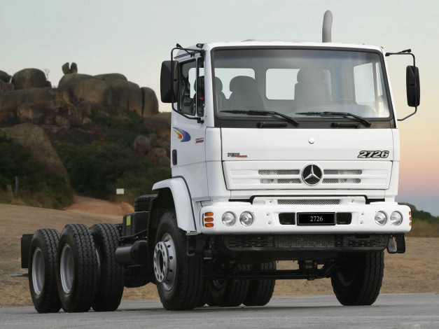 Обои картинки фото автомобили, mercedes, trucks