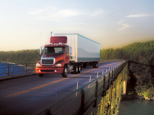 Картинка автомобили freightliner